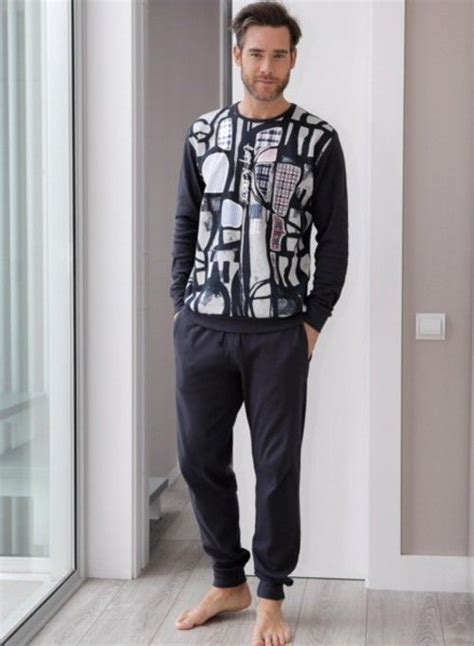 Hommes pere noel hauts pantalons blouse pyjama famille tenues de. Superbe #pyjama_homme col rond, original, d'une très belle ...