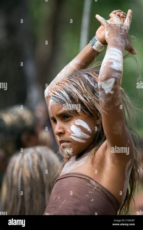 Chica Joven Indígena Festival De Danza Aborigen De Laura Laura Queensland Australia