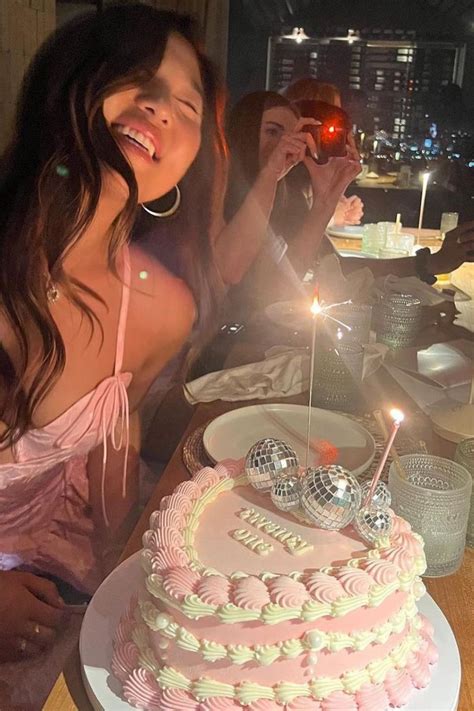 Top 23 Insane 21st Birthday Cakes For Girls Turning 211