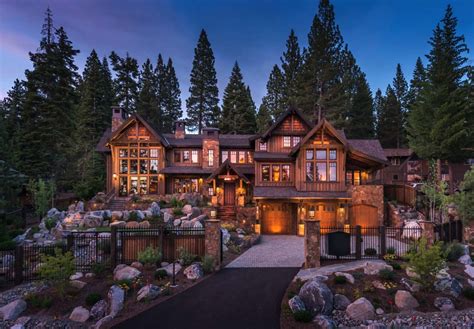 Exquisitely Designed Rustic Lakeside Home In The Nevada Mountains Lodge Style Home Luxury