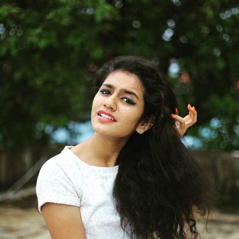 * download priya prakash varrier in your phone. Priya Prakash Varrier New Latest HD Photos | Oru Adaar ...