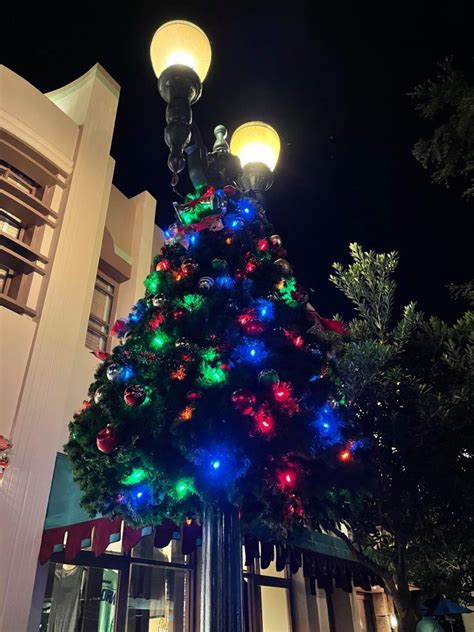 Christmas Lights Are Twinkling At Hollywood Studios
