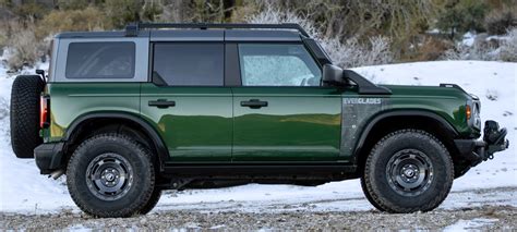 2023 Ford Bronco Will Add Retro Inspired Blue Paint Option