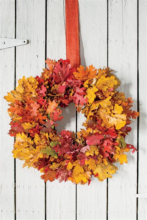 I have been looking for fall home decor ideas that will work from about october to end of november, which is when the christmas decorations will take over. DIY Fall Home Decor We're Dreaming About - Southern Living
