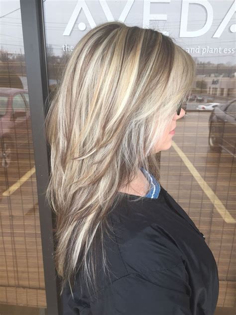 Ideas of hair coloring are. Chunky Blonde Highlights In Light Brown Hair | www ...
