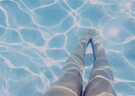 Wallpaper Sunlight Lights Sea Water Reflection Legs Blue