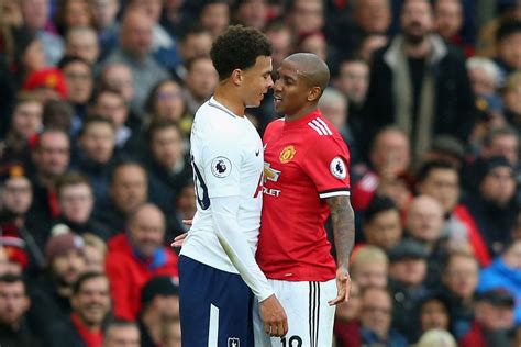 Manchester United vs. Tottenham final score 10, late Martial strike