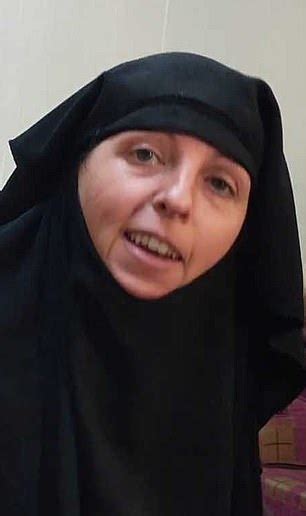 Isis Bride Lisa Smith Is Released On Bail Daily Mail Online