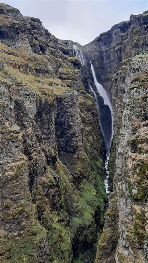 Glymur Waterfall Sliva