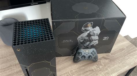 Xbox Series X Halo 1tb Unboxing 20 Years Halo Limited Edition Youtube