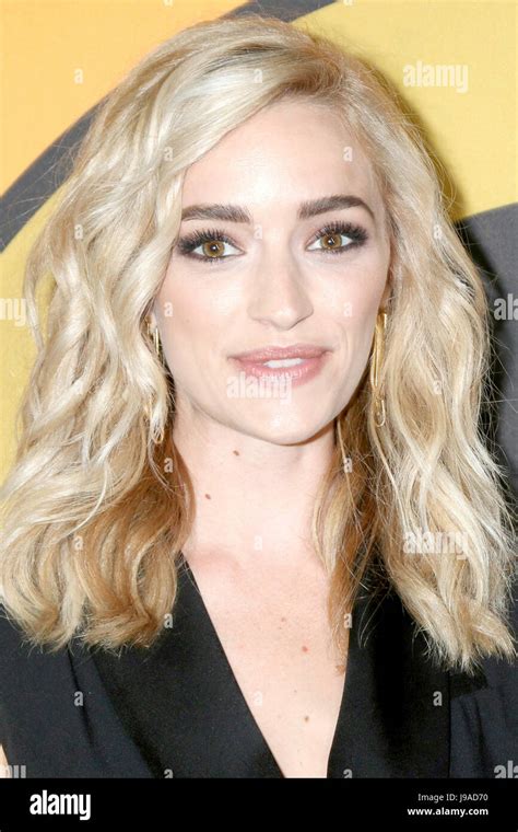 Los Angeles Ca Usa 31st May 2017 Los Angeles May 31 Brianne Howey At The Showtimes I