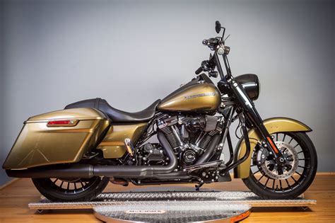 We are conveniently located in billerica ma near all major highways including routes 3, 3a, 93, 95, and 128. Pre-Owned 2018 Harley-Davidson Road King Special FLHRXS ...