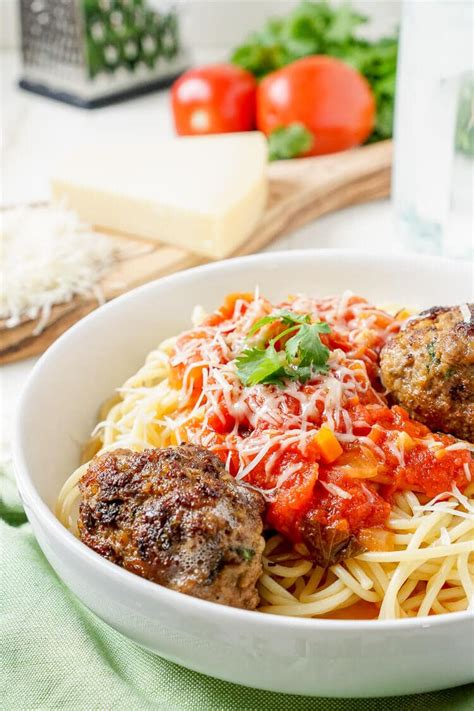 Making your sauce is always better—it's cheaper and so much more flavorful. Homemade Spaghetti and Meatballs | Sugar & Soul