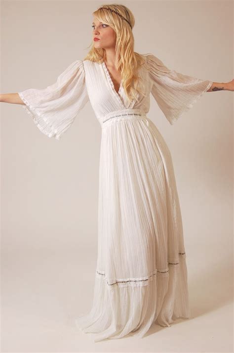 Styles, top designers, wedding dresses. VINTAGE BOHO WEDDING DRESSES | Vintage 70s White Boho ...
