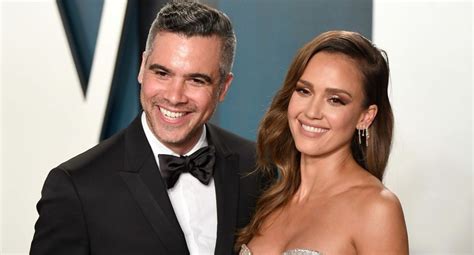 Everything We Know About Jessica Albas Husband Cash Warren Thenetline