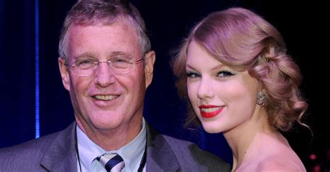Taylor Swifts Dad Fights Off Burglar In Florida Penthouse