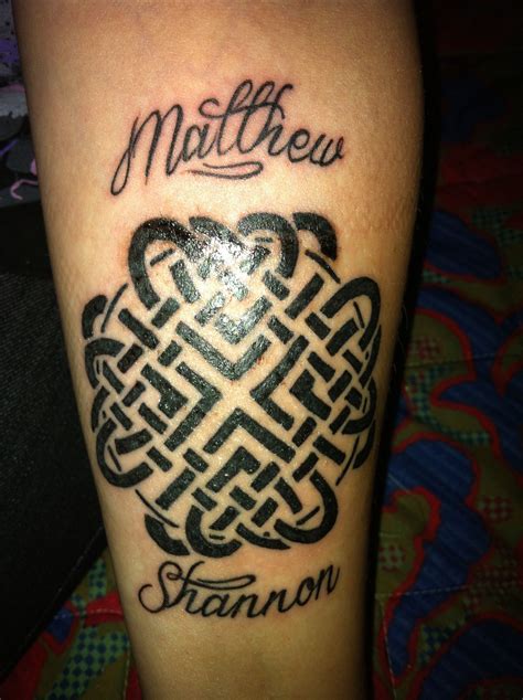 Celtic Love Knot Tat Celtic Love Knot Back Tattoo Tattoos