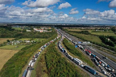 M25 Dartford Crossing Traffic Overhead Pictures Show Dramatic Extent Of 7 Mile Queues Kent Live