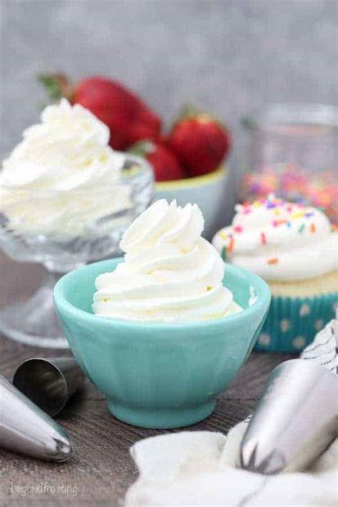 Easiest Ever Homemade Whipped Cream Frosting 2 Ingredients 2022