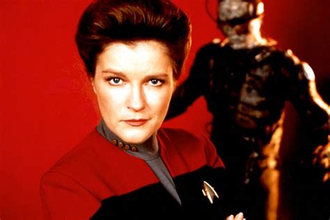Kate Mulgrew To Return As Voyagers Captain Janeway In Star Trek