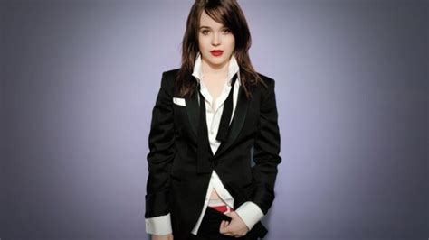31 Hot Pictures Of Ellen Page Which Leave Your Drooling Music Raiser
