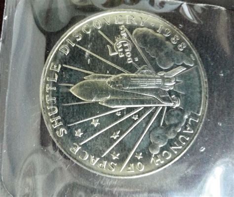 1988 Republic Of The Marshall Islands Space Shuttle Discovery 5 Coin