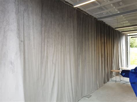 Sound-absorbing, dividing curtain - 5 layers.