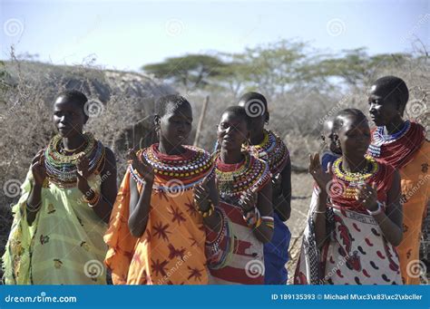 Kenya Samburu Village Women With Beautifull Neckless Beatwork