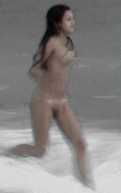 Collection Of Big Tits Bouncing Jiggling While Walking GIFs Videos