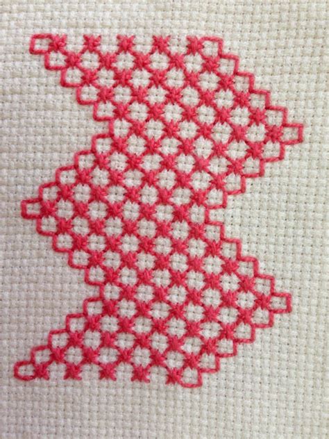 pin de rosmira arboleda em bordados cruz de crochê pontos bordados à mão toalha de bebe bordada