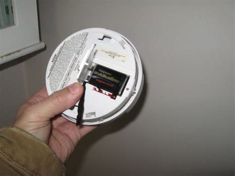 A carbon monoxide detector or co detector is a device that detects the presence of the carbon monoxide (co) gas to prevent carbon monoxide poisoning. Home Ownership - CheckThisHouse