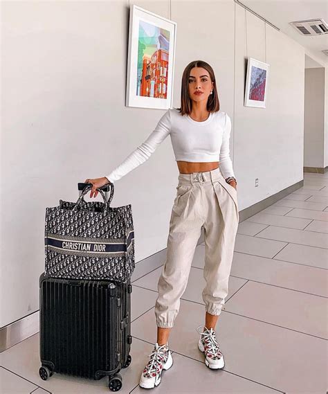 Travel Attire Rate This Oufit From 1 10 Tap The Link On Ou