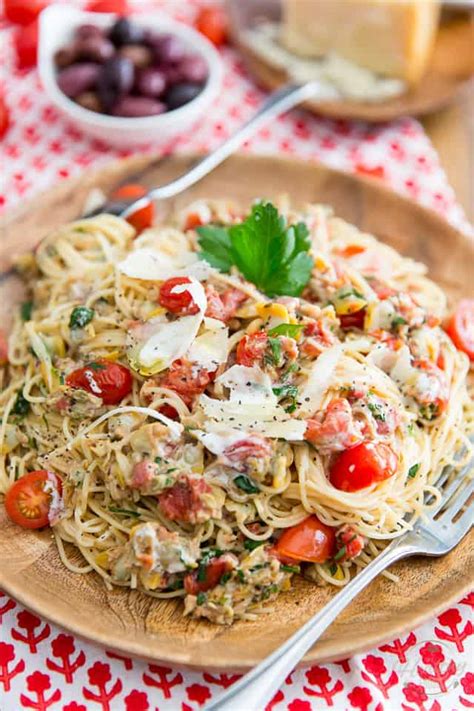 Clams And Cherry Tomatoes Angel Hair Pasta The Healthy Foodie