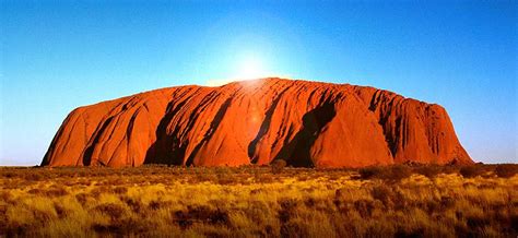 Uluru lies west of the simpson desert, about 208 miles (335 km). Uluru, Ayers Rock - Crystalinks