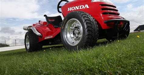 Honda Mean Mower Der Wohl Schnellste Rasenmäher Der Welt Rast Auf