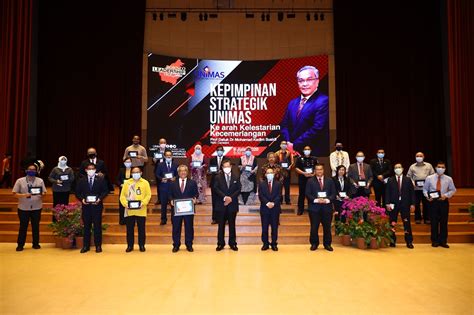 Sarjana persuratan doktor falsafah bentuk kelayakan / syarat kemasukan sarjana persuratan mempunyai ijazah sarjana muda yang diiktiraf oleh kerajaan malaysia dalam bidang. Jenama UNIMAS kian kukuh di persada antarabangsa