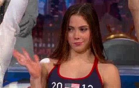 Olympic Gymnast Mckayla Maroney Pulls That Face As She Works Errands As