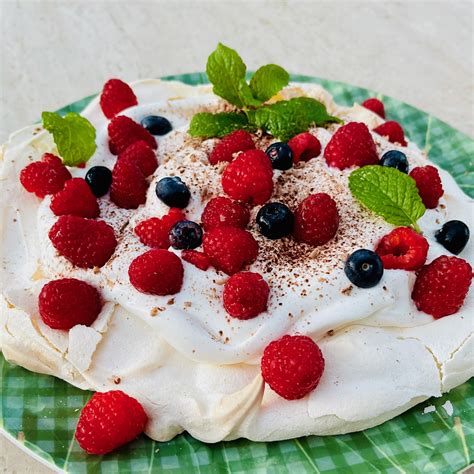 Step By Step Pavlova Recipe With Pictures For This Failproof Delicious