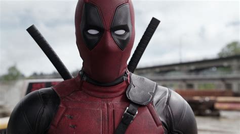Ryan Reynolds As Marvels Deadpool 15 Photos With Morena Baccarin