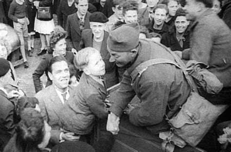 retour en france des prisonniers de guerre en 1945 prisonniers de guerre