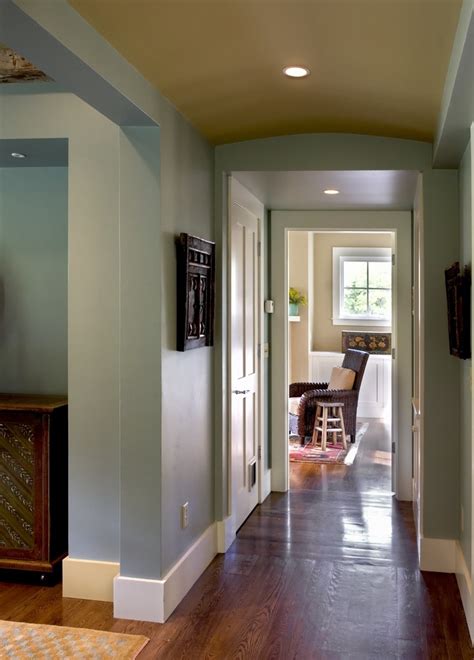 The Baseboard Styles That Maintain The Visual Attraction