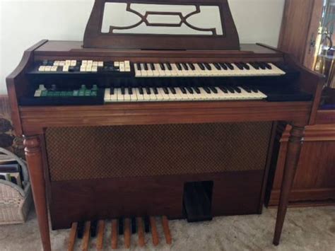 Wurlitzer Organ Great Condition For Sale In Manitowoc Wisconsin