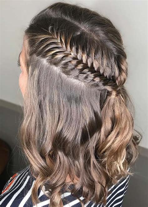 Ladder braid is like waterfall, but this braid ends in the middle. 23 Quick and Easy Braids for Short Hair - crazyforus