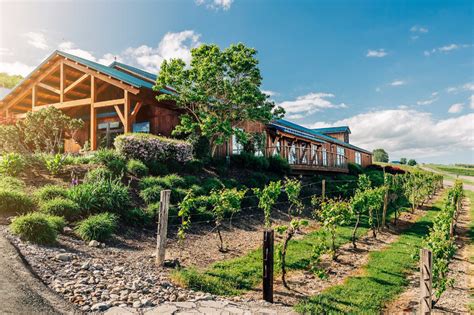 12 Incredible Wineries To Visit Near Nyc In 2021 Winery Nyc Malbec