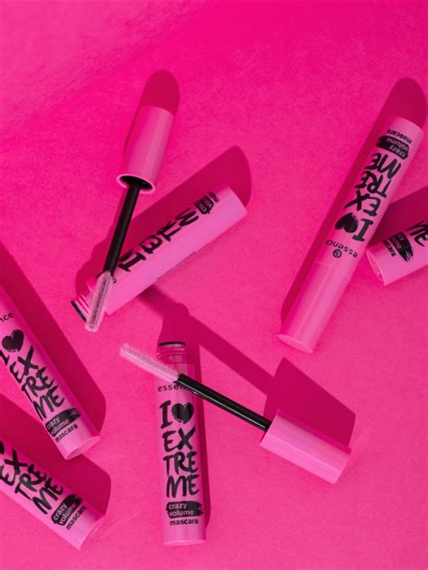 Bei direktem augenkontakt mit viel wasser ausspülen. essence's Crazy Volume Mascara! | Mascara, Wimpern ...