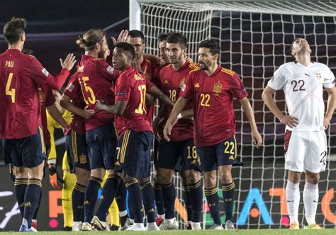 España vs suiza, se enfrentan este viernes 02 de julio por los cuartos de final de la eurocopa en el estadio krestovski a las 11:00am hora de colombia. España mantiene el liderato de su grupo tras vencer a ...