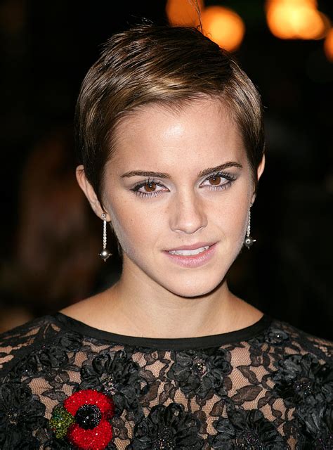 Looking more distinguished than boyish, watson pulls off the drastically different look. Popular Emma Watson Inspired short hairstyles - Women Hairstyles