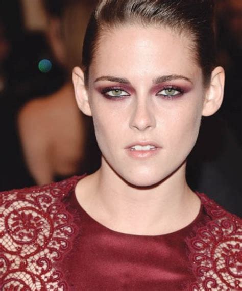 How Kristen Stewarts Makeup Artist Perfected Her Smoky Eye The Kit
