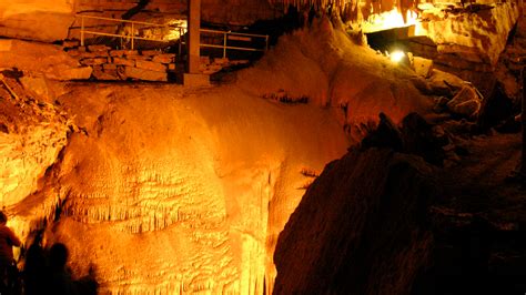 Home To The Worlds Longest Known Cave System Kentuckys Mammoth Cave