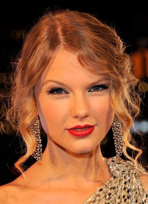 Taylor Swift Red Taylor Taylor Alison Swift Above Shoulder Length